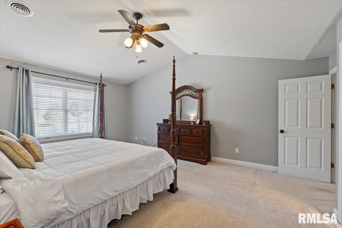 5472 Judge Road Bettendorf, IA 52722 - Photo 39 of 59 Gallery Image 39