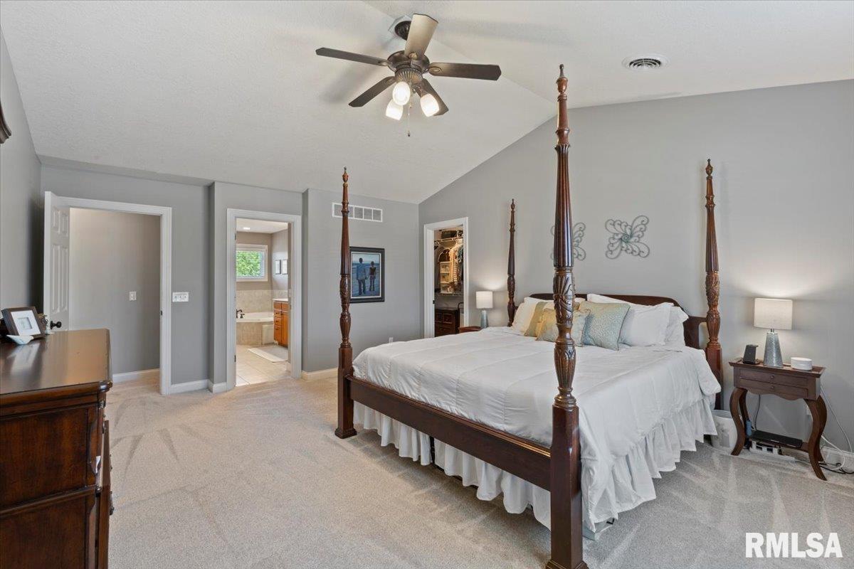 5472 Judge Road Bettendorf, IA 52722 - Photo 40 of 59 Gallery Image 40