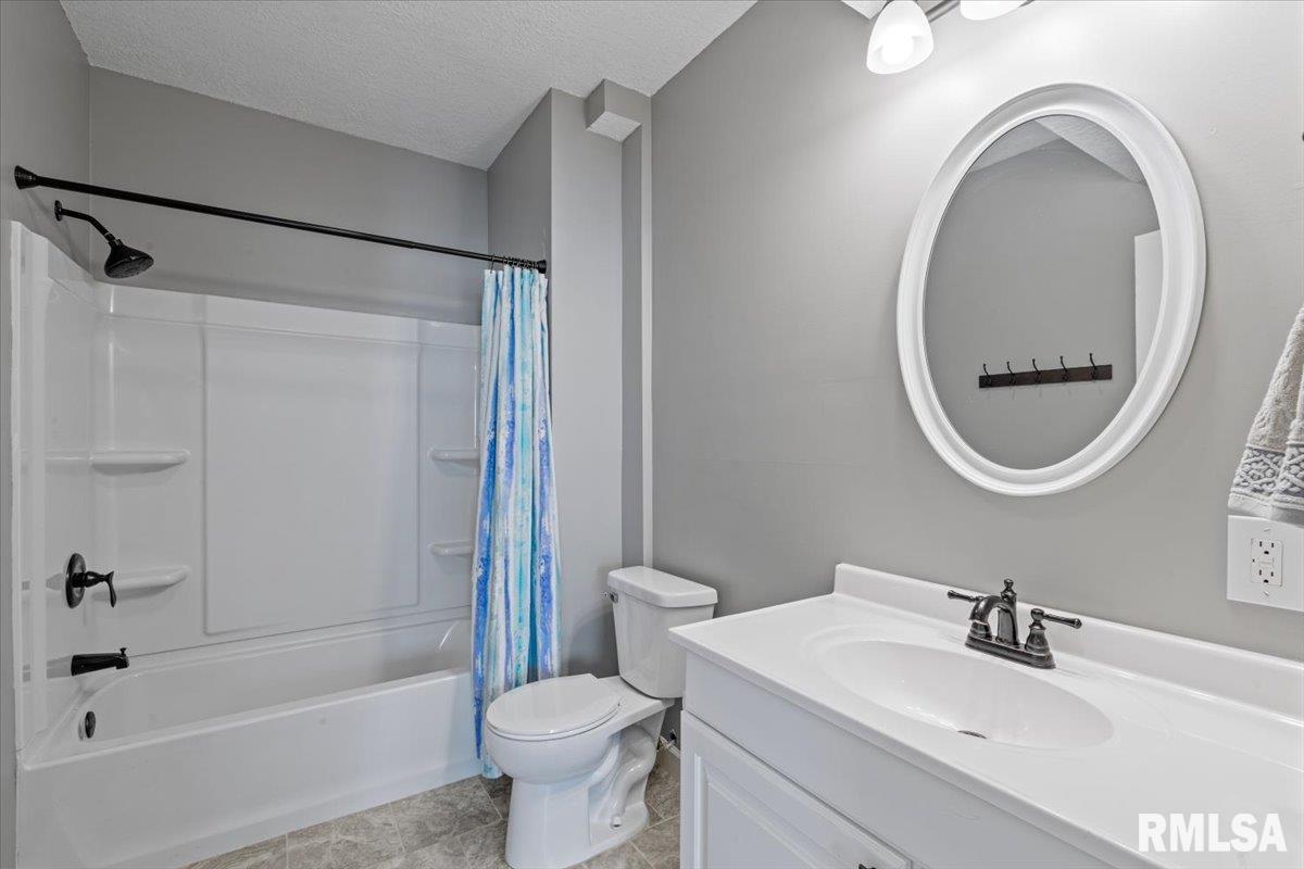 5472 Judge Road Bettendorf, IA 52722 - Photo 47 of 59 Gallery Image 47