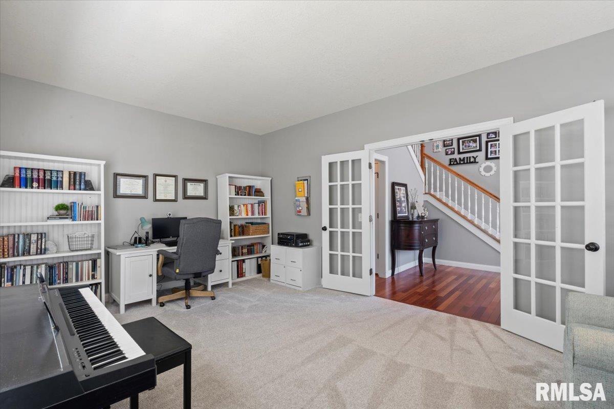 5472 Judge Road Bettendorf, IA 52722 - Photo 8 of 59 Gallery Image 8