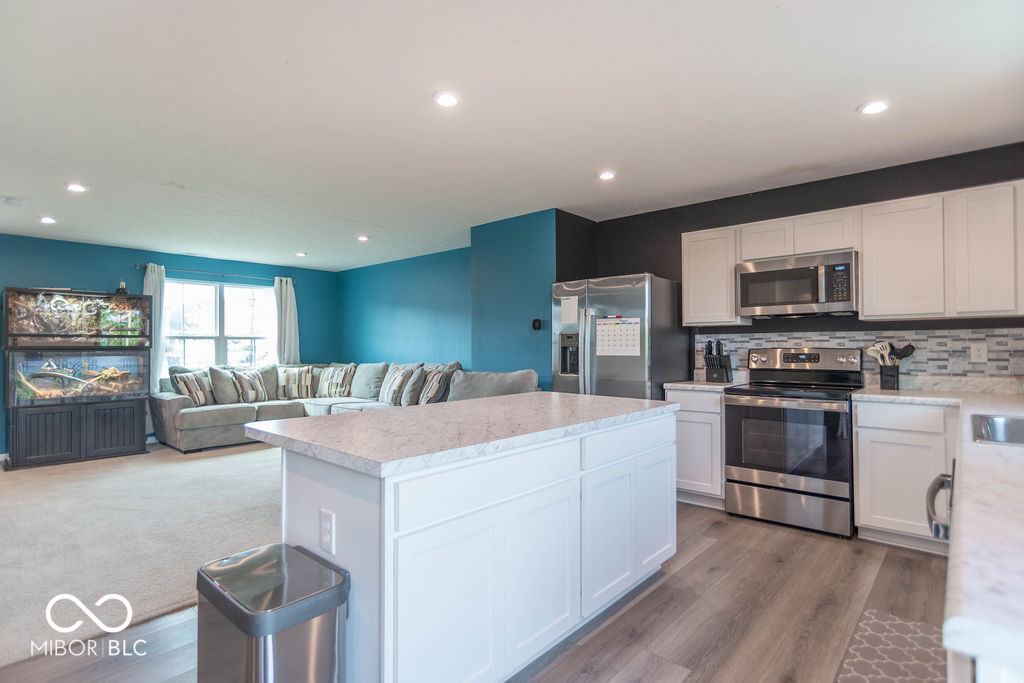 13885 North Rising Sun Circle East Camby, IN 46113 - Photo 9 of 32