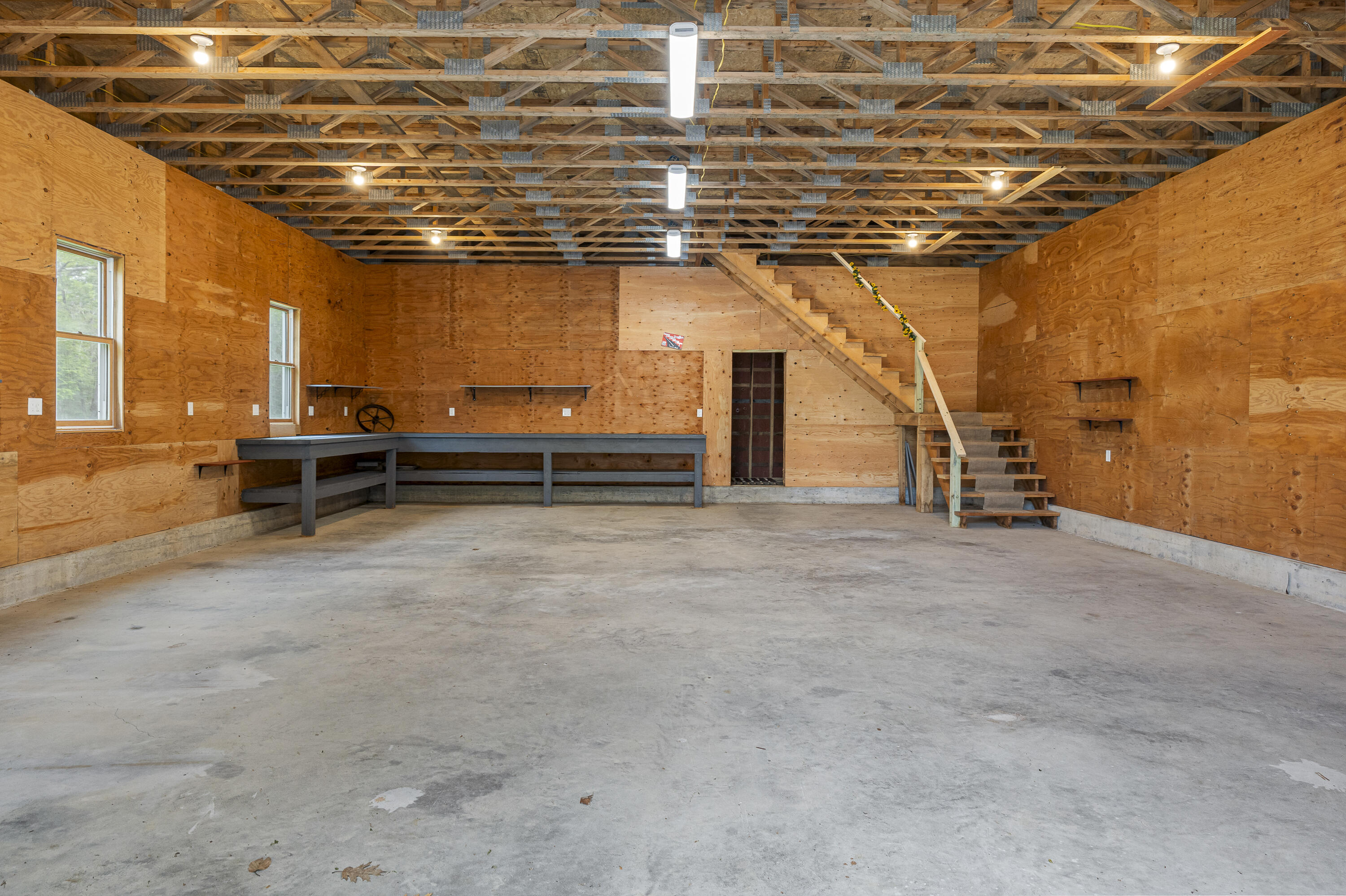 936 Highway 129 Walpole, ME 04573 - Photo 45 of 50 Barn 1st floor 936 ME-129 Walpole, ME-67