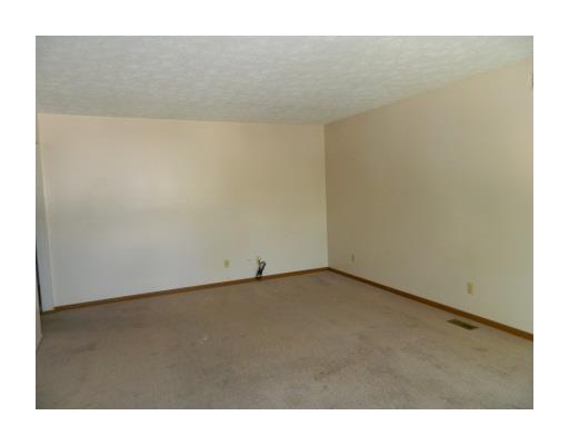 735 Grandview Drive, Unit 735 Springfield, OH 45503 - Photo 2 of 9
