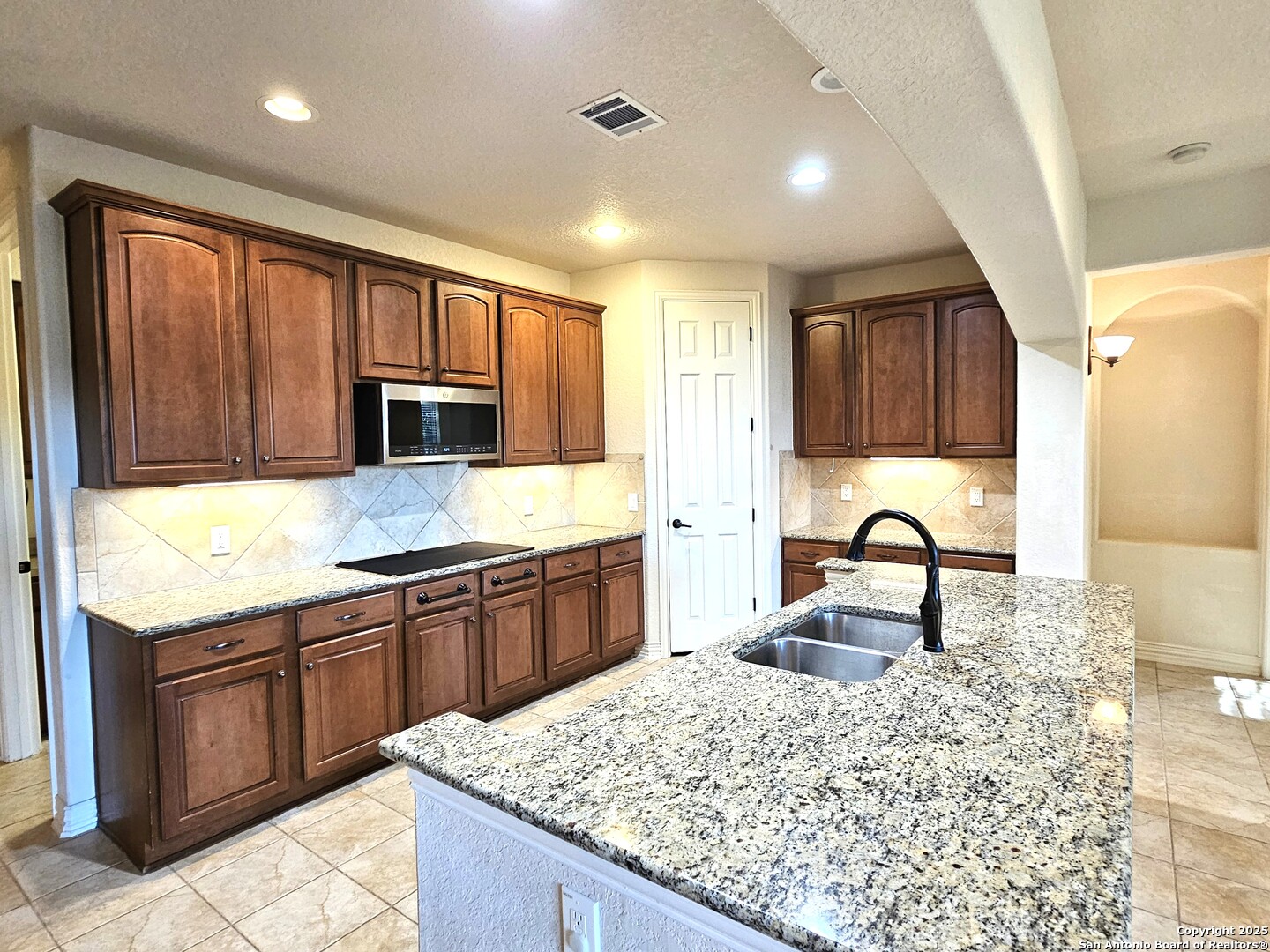8834 Cherokee Path Garden Ridge, TX 78266 - Photo 9 of 76