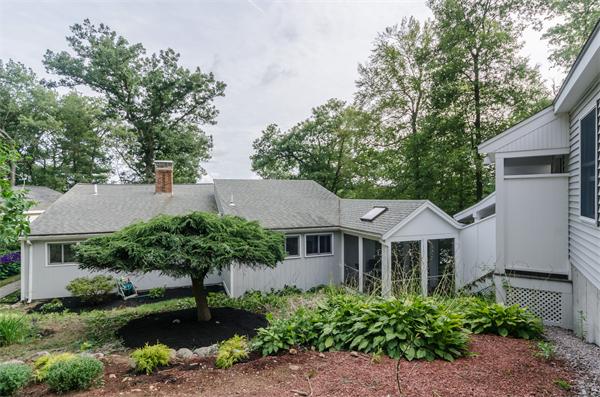 92 Evergreen Road Natick, MA 01760 - Photo 2 of 22