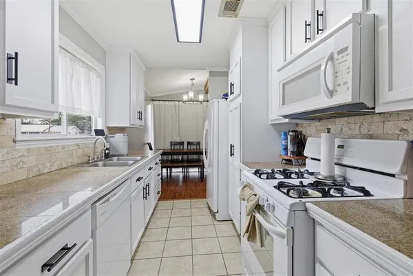 $205,000 | 366 West Borel Drive, Lake Charles, LA 70611