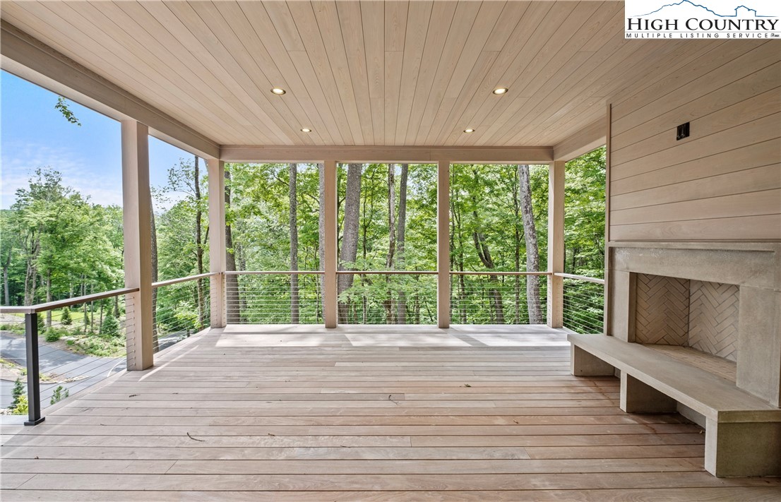 320 Hemlock Drive Linville, NC 28646 - Photo 12 of 44