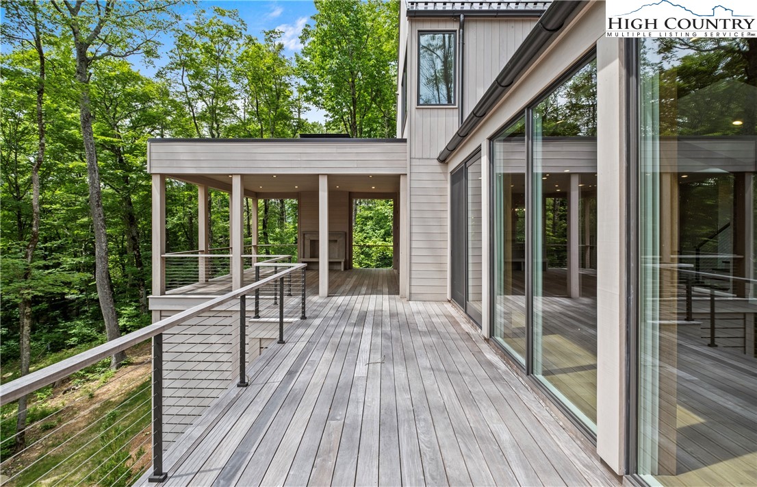 320 Hemlock Drive Linville, NC 28646 - Photo 15 of 44