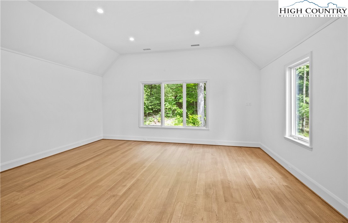 320 Hemlock Drive Linville, NC 28646 - Photo 29 of 44