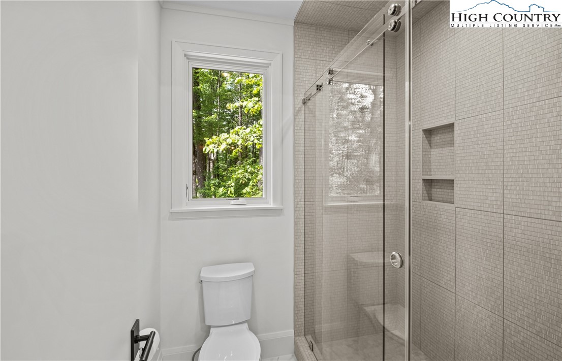 320 Hemlock Drive Linville, NC 28646 - Photo 32 of 44