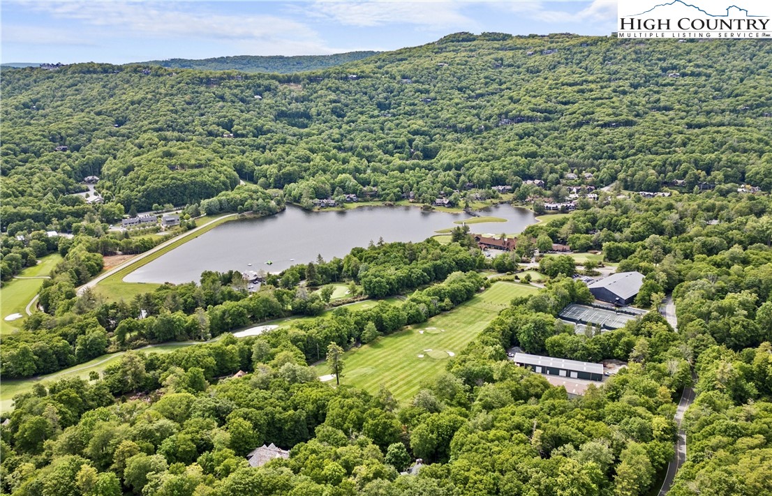 320 Hemlock Drive Linville, NC 28646 - Photo 42 of 44