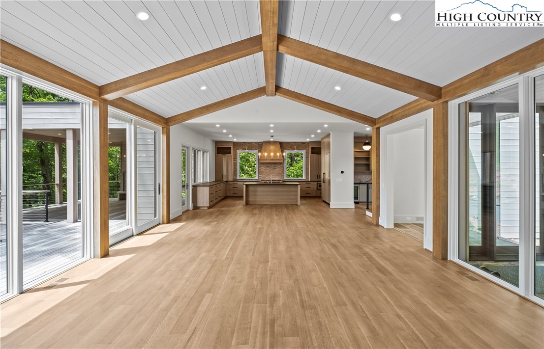 320 Hemlock Drive Linville, NC 28646 - Photo 6 of 44