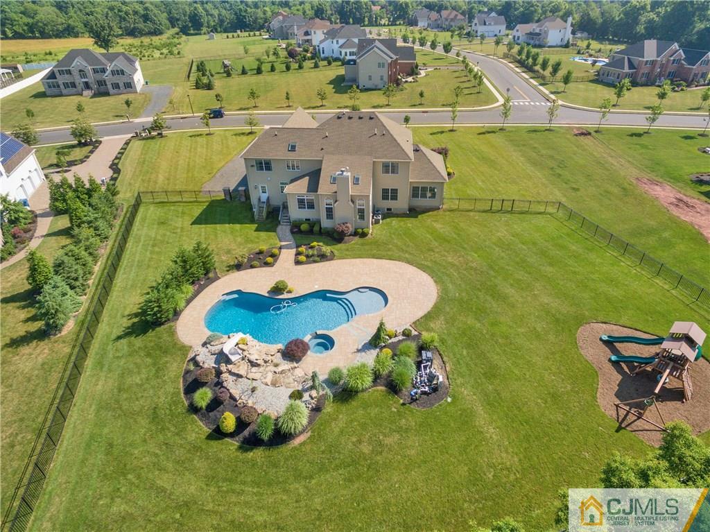 5 Whetherell Road Hillsborough, NJ 08844 - Photo 3 of 25 Gallery Image 3