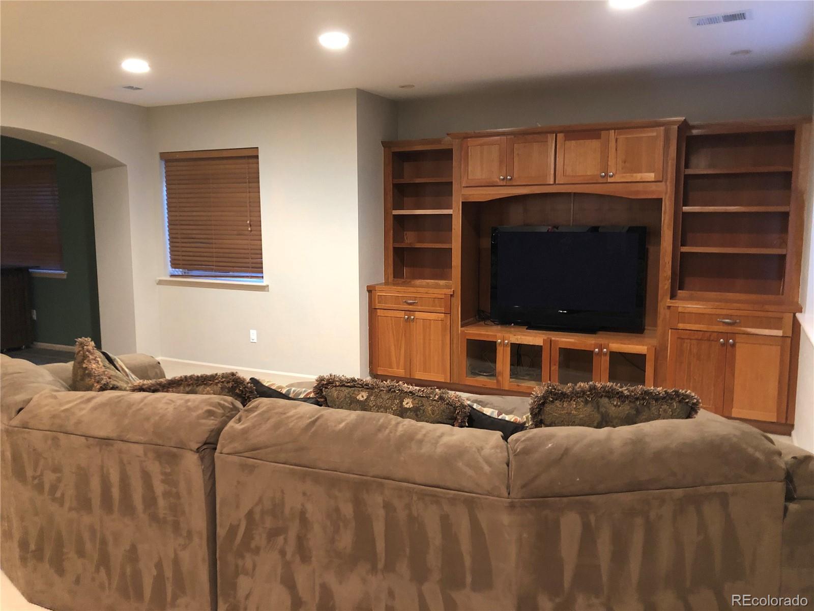 10161 Rustic Redwood Way Highlands Ranch, CO 80126 - Photo 15 of 22 Gallery Image 15