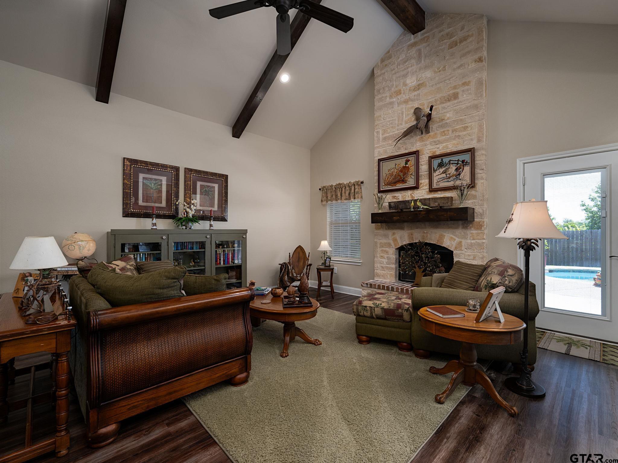 705 Reno Chandler, TX 75758 - Photo 5 of 36