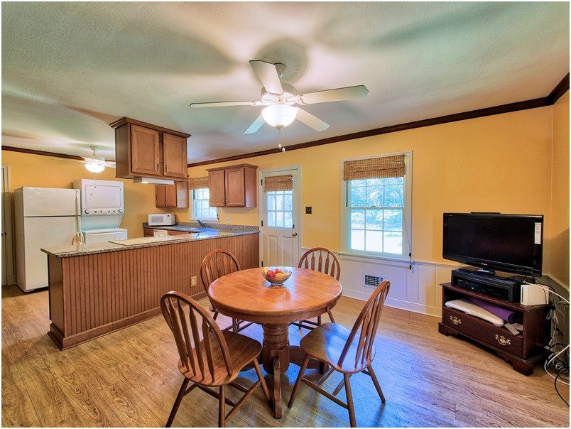 2703 Clark Avenue Raleigh, NC 27607 - Photo 7 of 24 Breakfast Area