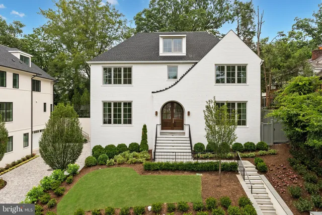 $5,095,000 | 2920 Chesapeake Street Northwest, Washington, DC 20008