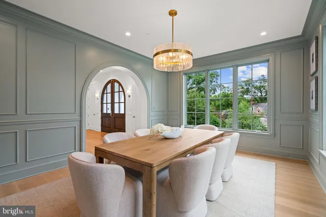 $5,095,000 | 2920 Chesapeake Street Northwest, Washington, DC 20008