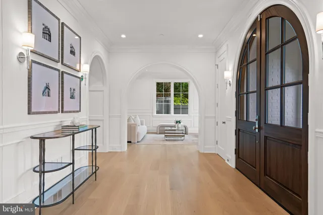 $5,095,000 | 2920 Chesapeake Street Northwest, Washington, DC 20008