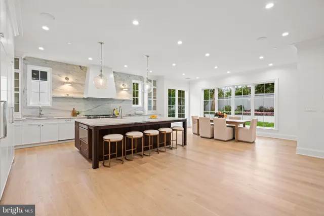 $5,095,000 | 2920 Chesapeake Street Northwest, Washington, DC 20008