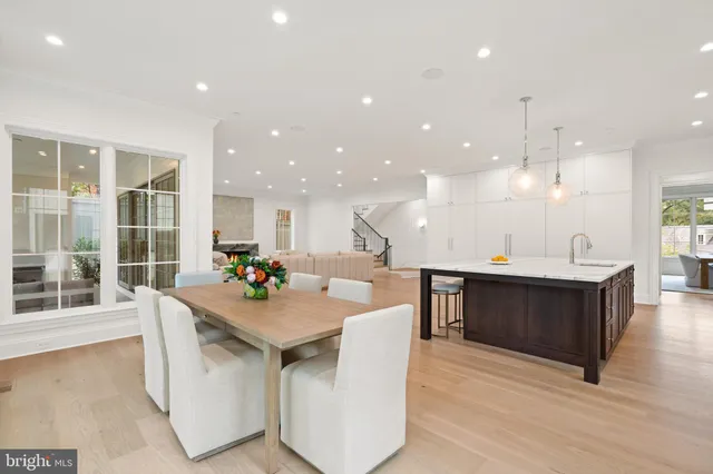 $5,095,000 | 2920 Chesapeake Street Northwest, Washington, DC 20008