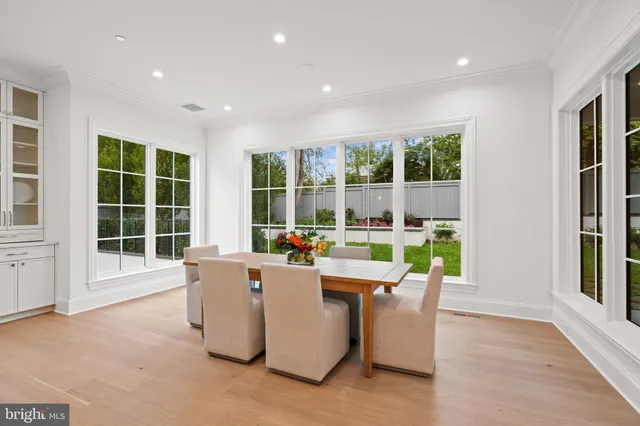 $5,095,000 | 2920 Chesapeake Street Northwest, Washington, DC 20008