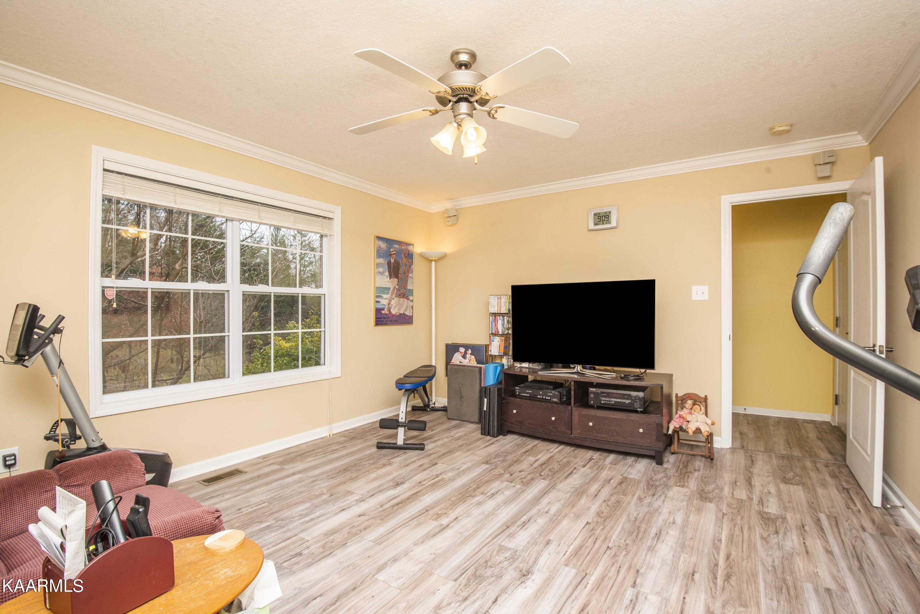 1112 Fox Ridge Drive Powell, TN 37849 - Photo 18 of 36 Bonus Room