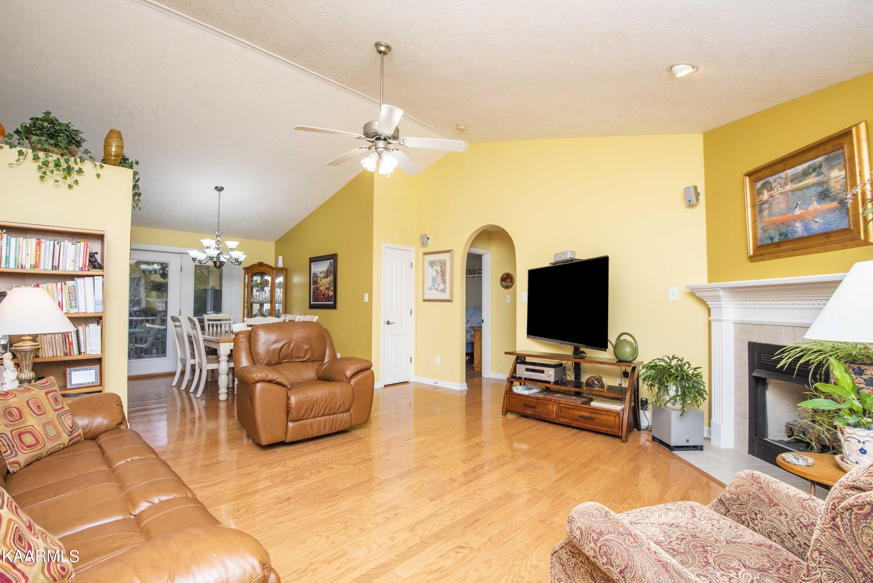 Living Room -2
