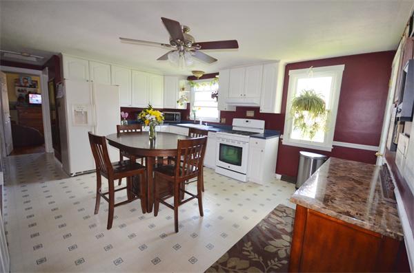 43 Helberg Road Springfield, MA 01128 - Photo 10 of 30 Gallery Image 10