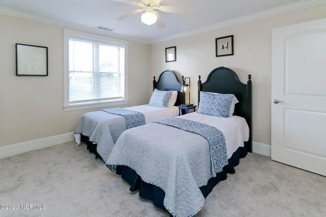 $3,600 | 4425 Arendell Street, Unit 301, Morehead City, NC 28557