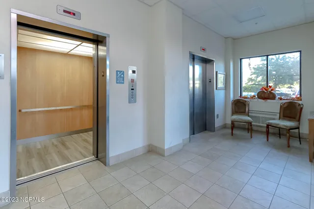 $3,600 | 4425 Arendell Street, Unit 301, Morehead City, NC 28557