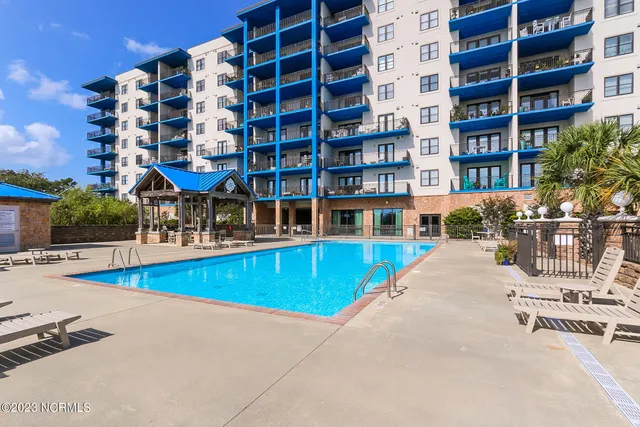 $3,600 | 4425 Arendell Street, Unit 301, Morehead City, NC 28557