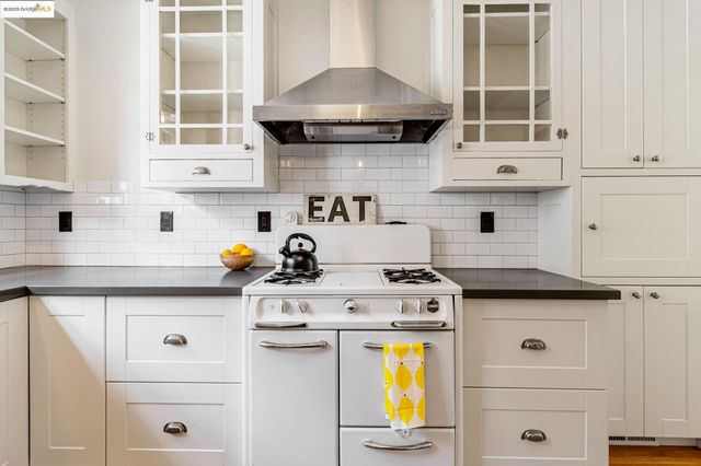 $1,799,000 | 6108 Hillegass Avenue, Oakland, CA 94618