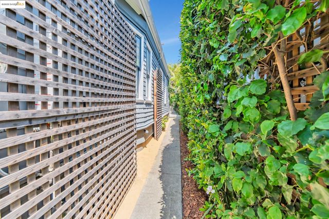 $1,799,000 | 6108 Hillegass Avenue, Oakland, CA 94618