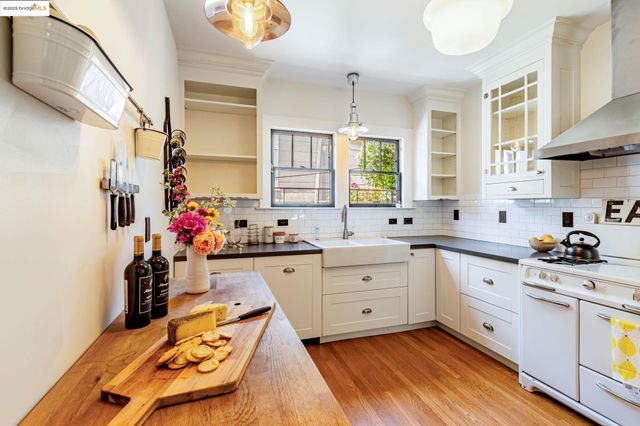 $1,799,000 | 6108 Hillegass Avenue, Oakland, CA 94618