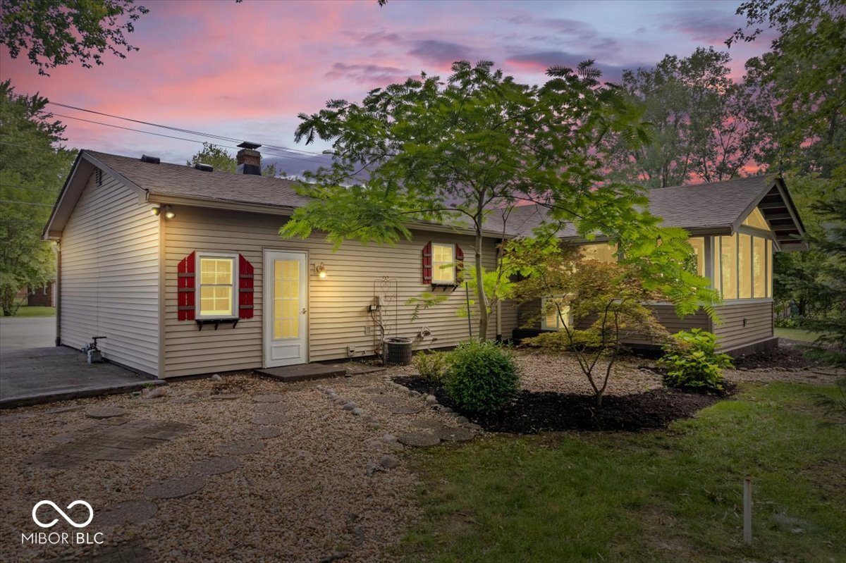 12125 Trolley Road Indianapolis, IN 46236 - Photo 2 of 26 Gallery Image 2