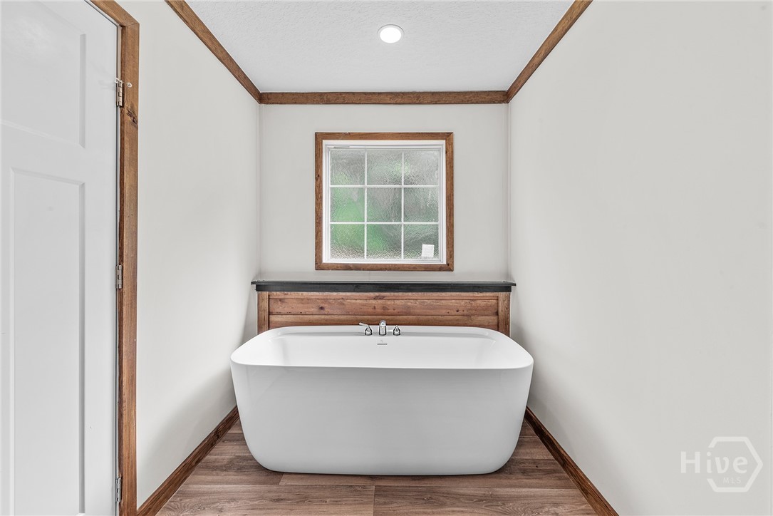 2425 Hardman Morris Road Colbert, GA 30628 - Photo 11 of 23 Primary Bathroom