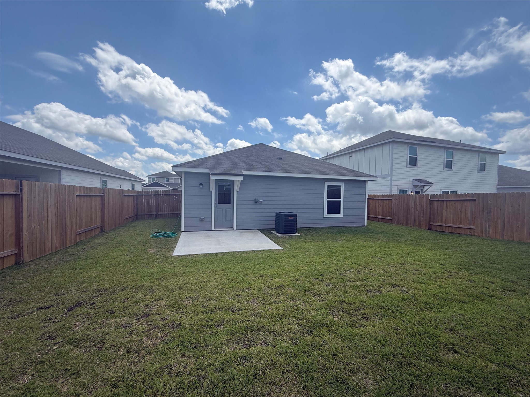 10410 Red Cardinal Drive Cleveland, TX 77328 - Photo 2 of 23
