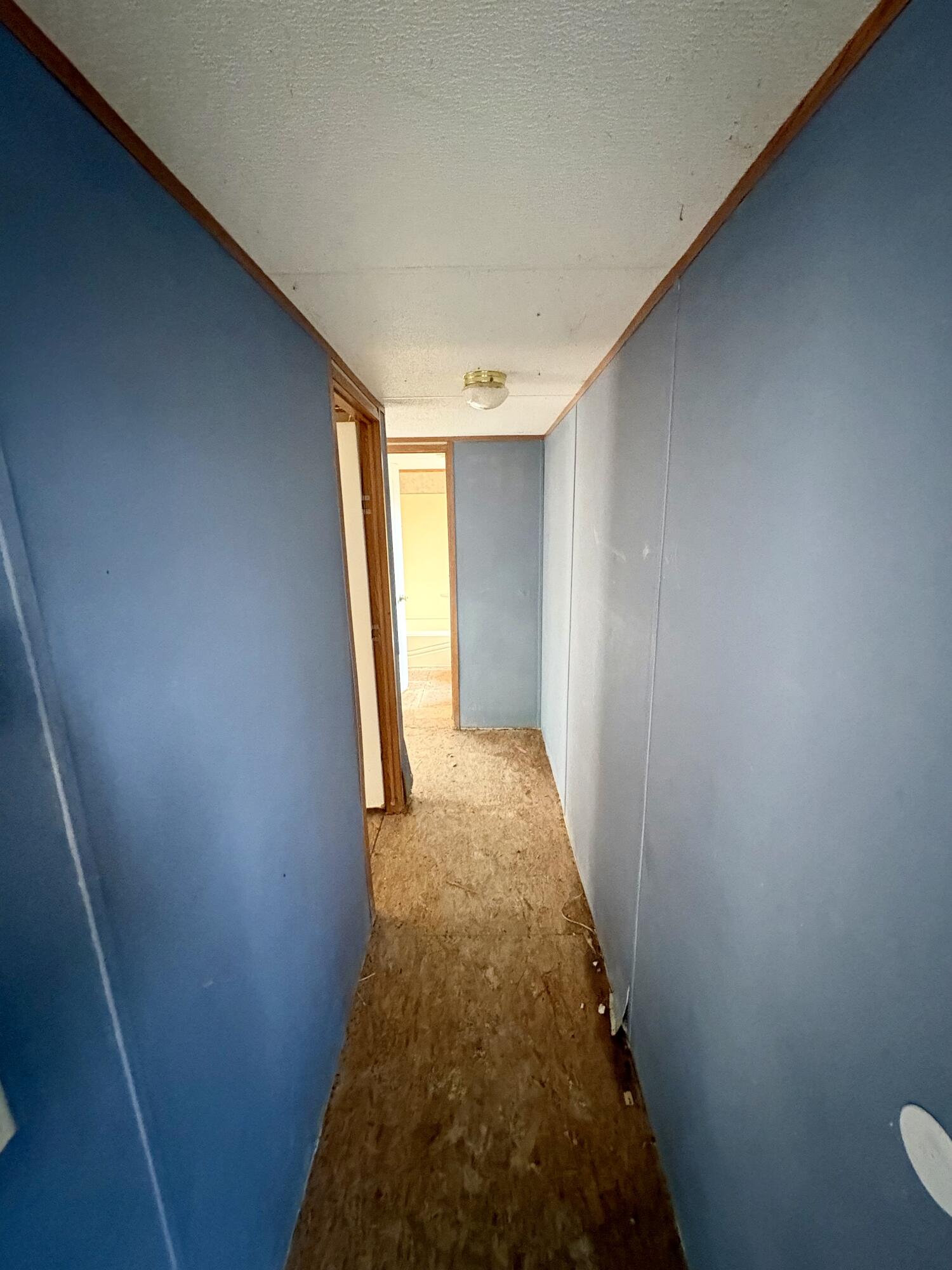 1127 Sussex Road Dayton, TN 37321 - Photo 11 of 14 1127 - Hallway