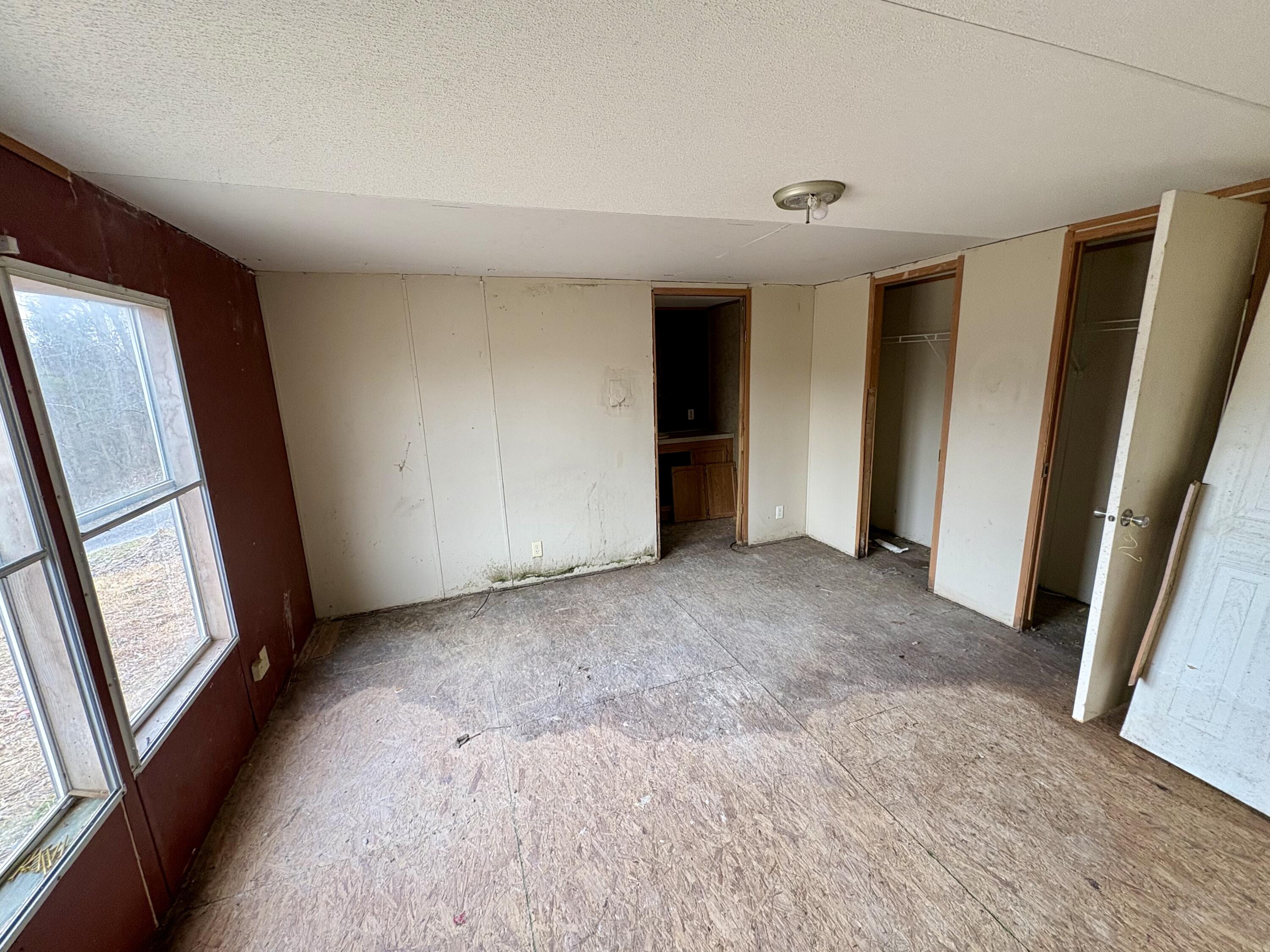 1127 Sussex Road Dayton, TN 37321 - Photo 9 of 14 1127 - Primary Bedroom