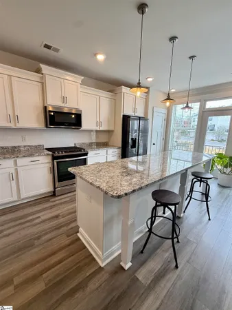 $2,550 | 55 Millside Circle, Greenville, SC 29605