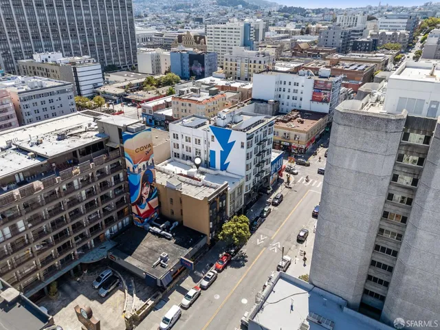 a picture of city view