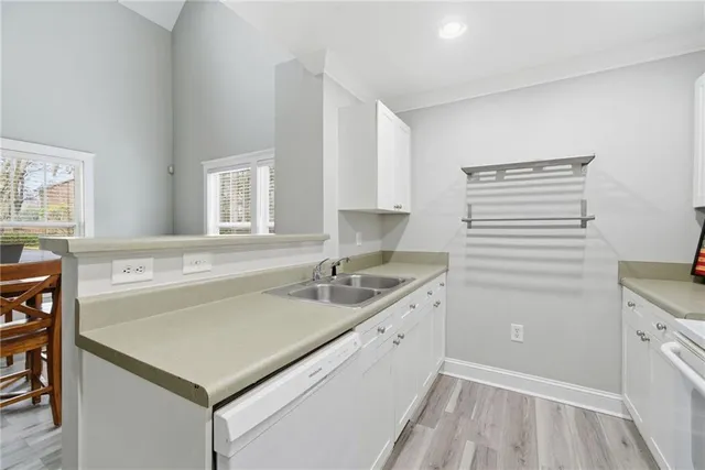 $274,900 | 490 South Barnett Shoals Road, Unit 726, Athens, GA 30605