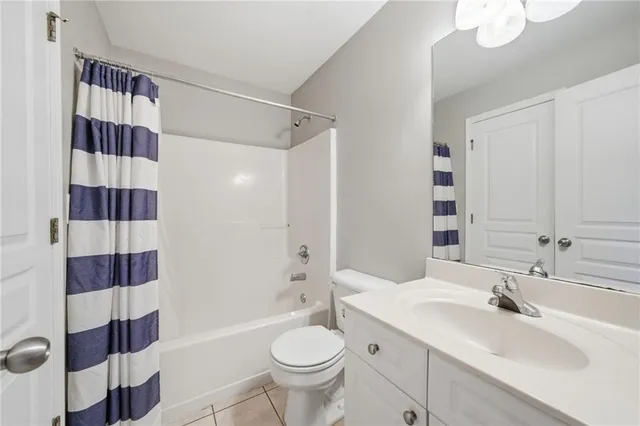 $274,900 | 490 South Barnett Shoals Road, Unit 726, Athens, GA 30605