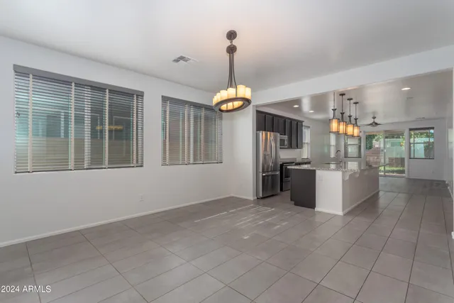 $2,150 | 10432 West Papago Street, Tolleson, AZ 85353