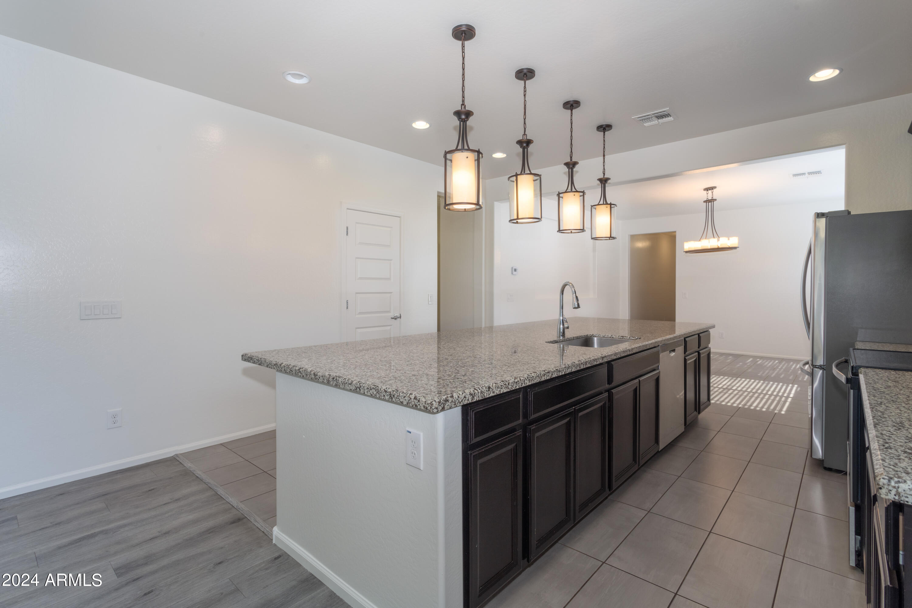 10432 West Papago Street Tolleson, AZ 85353 - Photo 8 of 30 3V6A3155