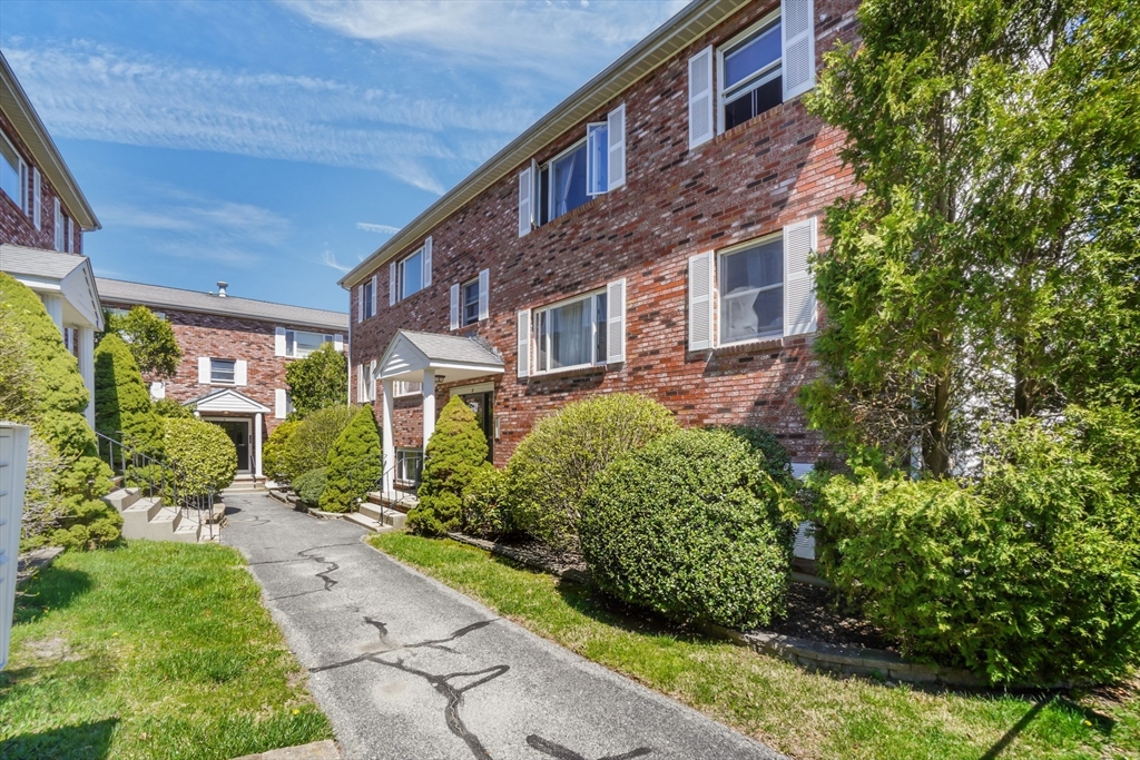 50 Clark Street, Unit 11 Fall River, MA 02720 - Photo 35 of 37