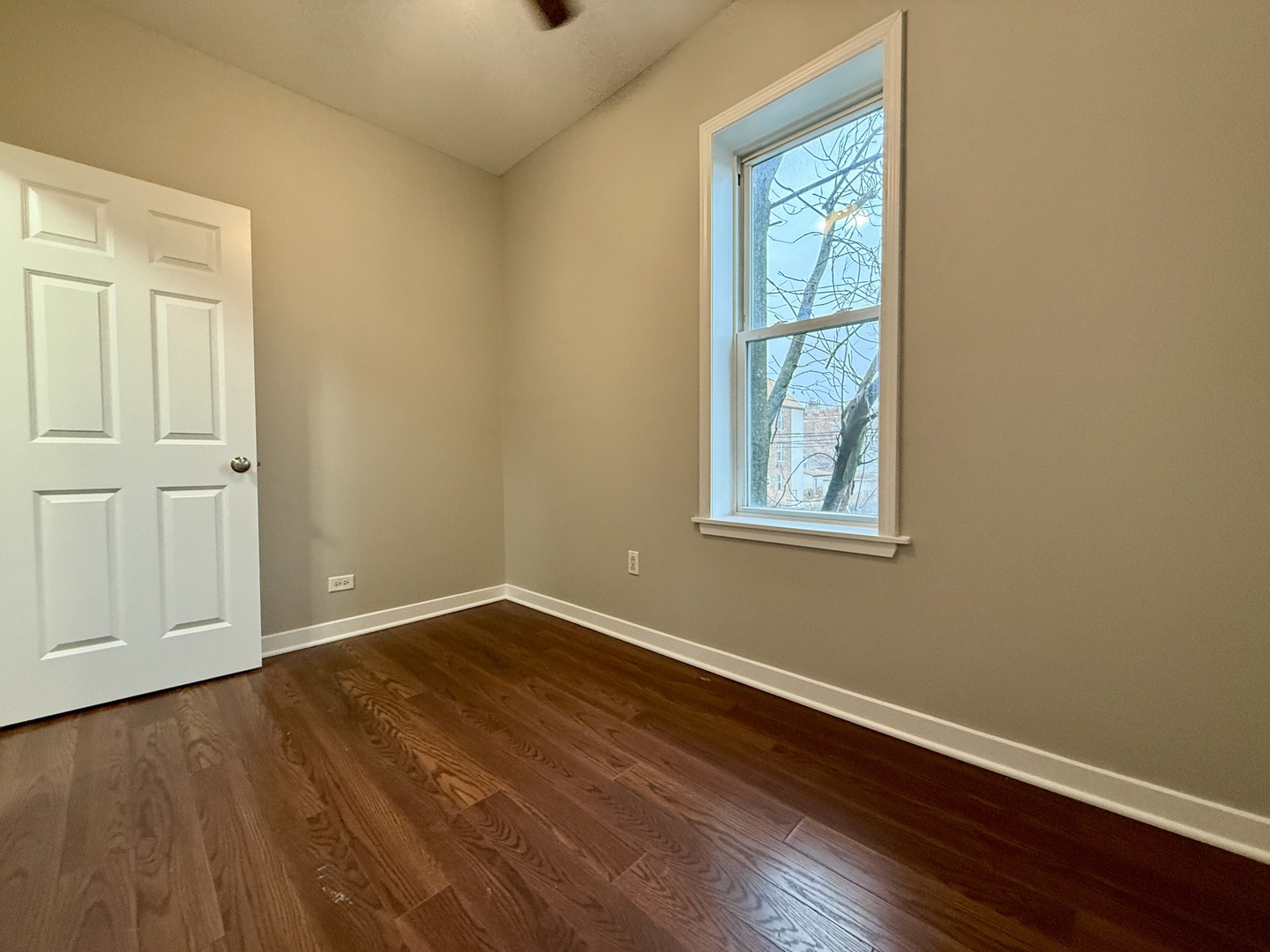 3402 South Lituanica Avenue, Unit 2R Chicago, IL 60608 - Photo 10 of 15