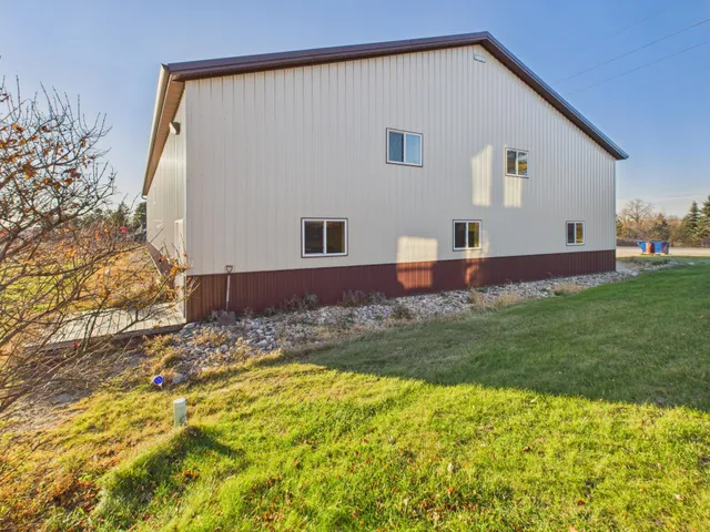 $950,000 | 24599 165th Street, Glenwood, MN 56334