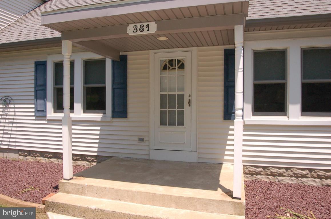 381 Frogtown Road Pequea, PA 17565 - Photo 3 of 31